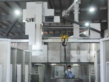 三菱　大型５面加工机（MVR30　日本制）